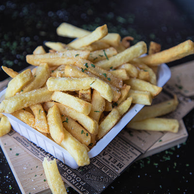 Kleine frietjes – perfecte snackportie van frituur Tipzakske
