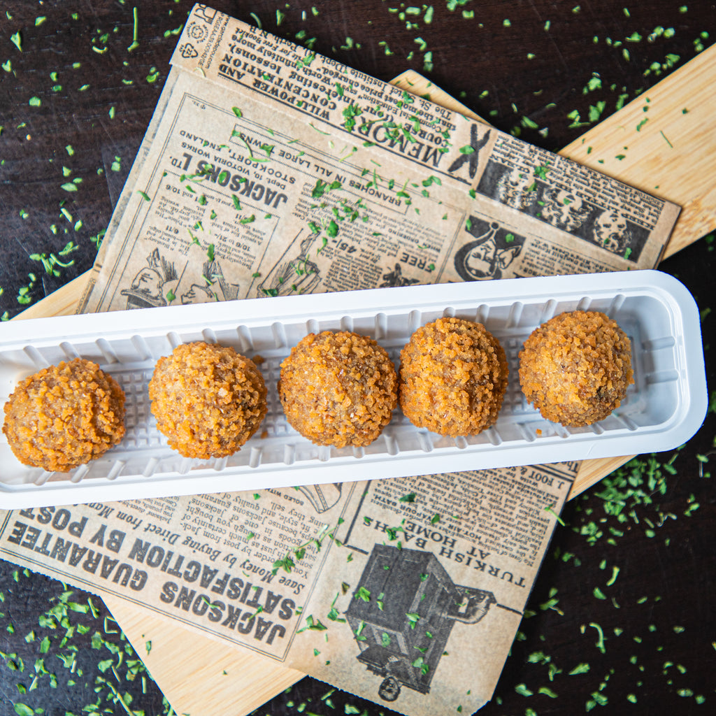 Bitterballen frituursnack – warm geleverd door Tipzakske