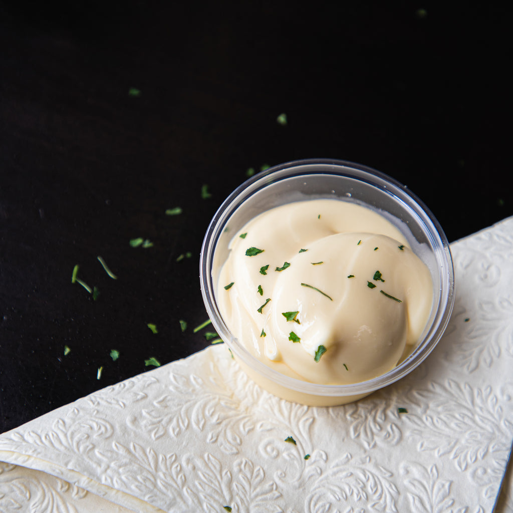 Klassieke frietsaus bij frituur Tipzakske